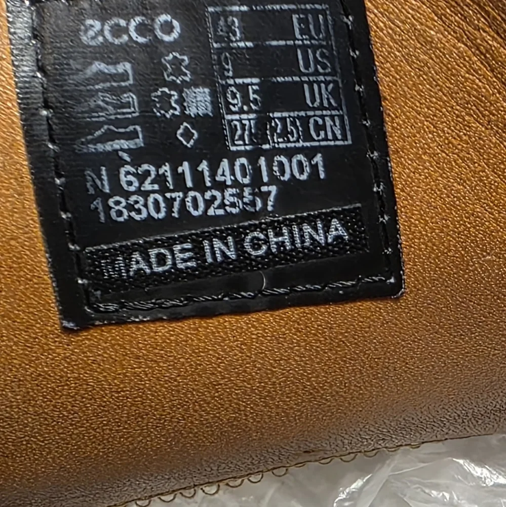 Ecco black derby